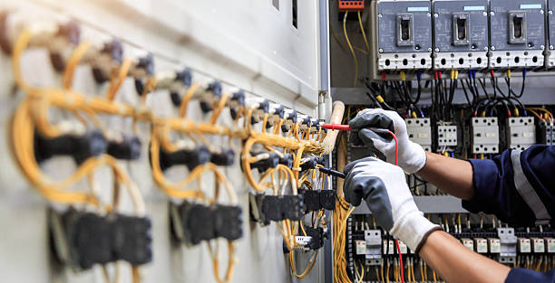 Professional Electrician technician working in Kincheloe, MI